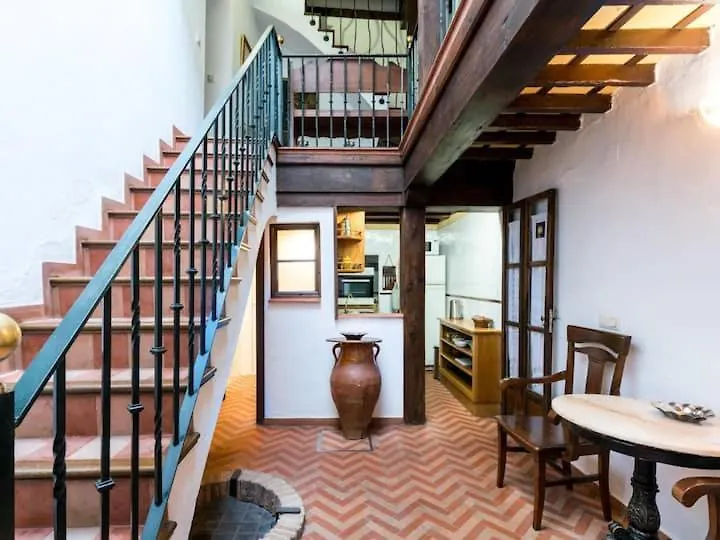 Historic House In The City Center Séville 0*,  Espagne